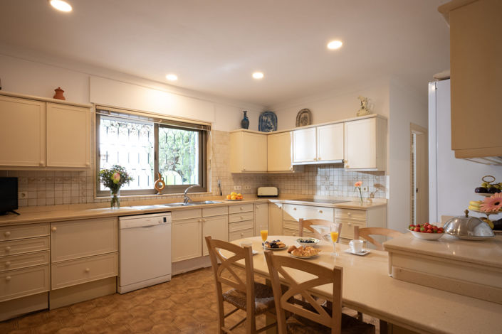 Image No.5-5 Bed Villa for sale