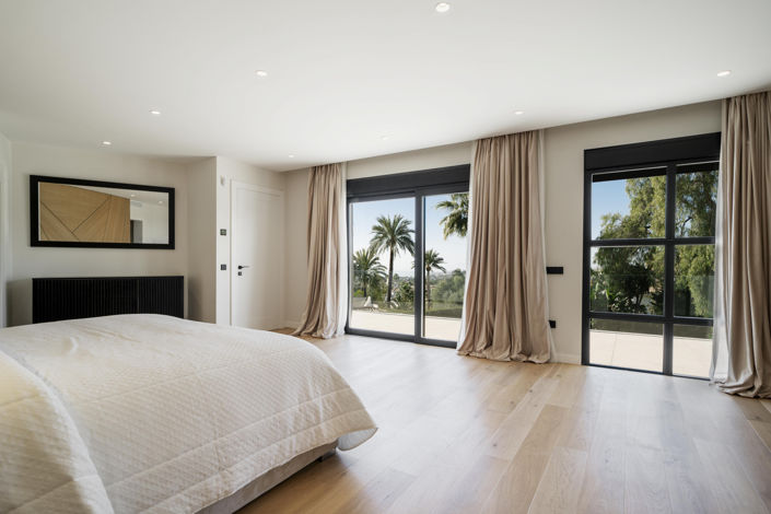 Image No.8-5 Bed Villa for sale