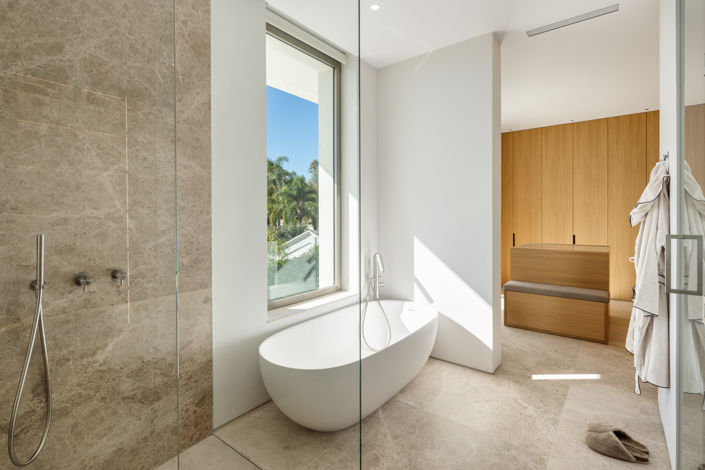 Image No.8-6 Bed Villa for sale