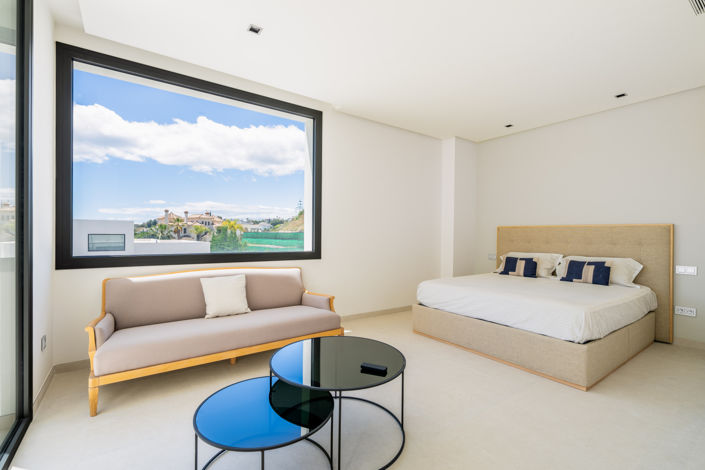 Image No.7-6 Bed Villa for sale