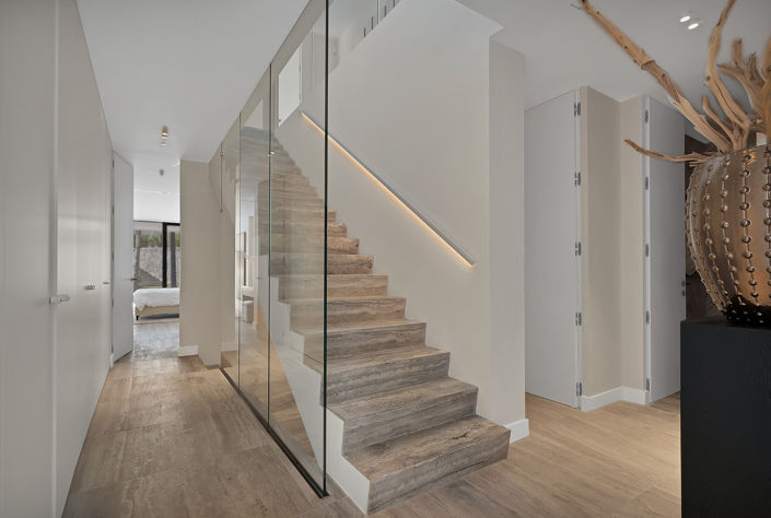 Image No.10-7 Bed Villa for sale