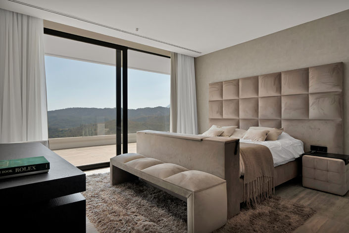 Image No.11-7 Bed Villa for sale