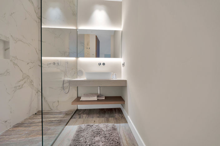 Image No.20-7 Bed Villa for sale