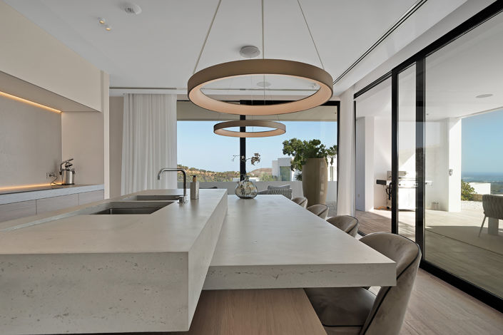 Image No.4-7 Bed Villa for sale