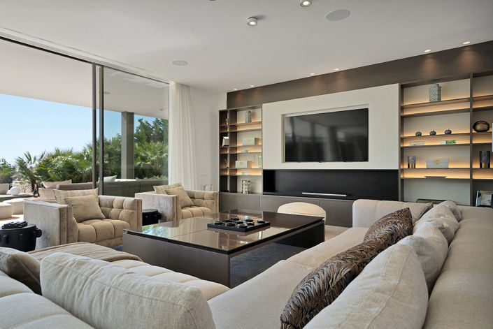 Image No.2-5 Bed Villa for sale