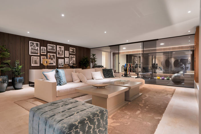 Image No.48-5 Bed Villa for sale