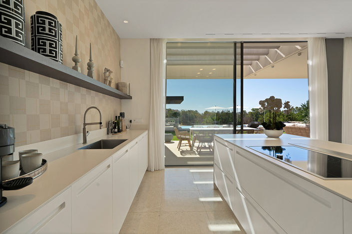 Image No.9-5 Bed Villa for sale