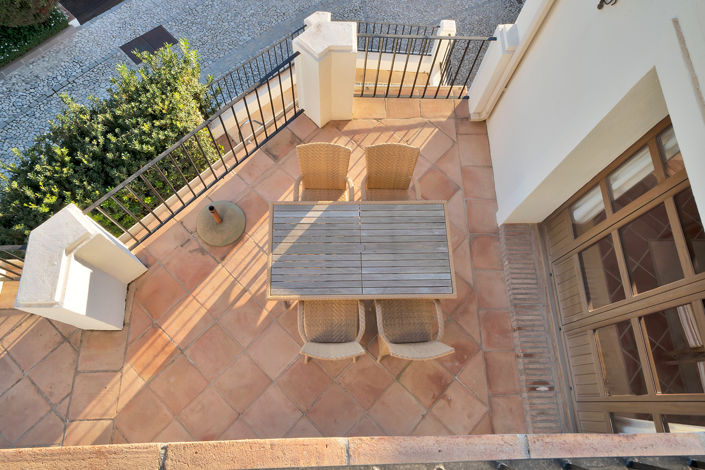 Image No.17-4 Bed Townhouse for sale