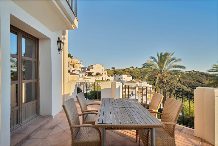 Image No.18-4 Bed Townhouse for sale