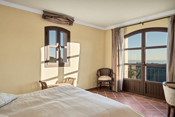 Image No.9-4 Bed Townhouse for sale