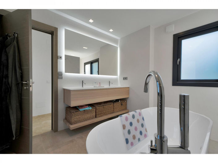 Image No.15-4 Bed Villa for sale