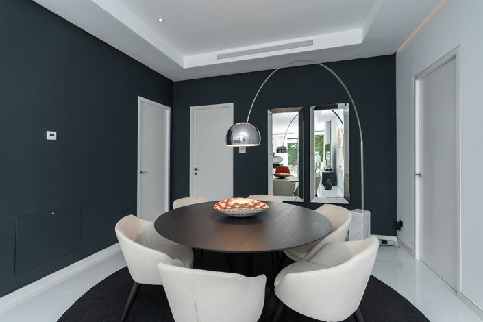 Image No.10-5 Bed Villa for sale