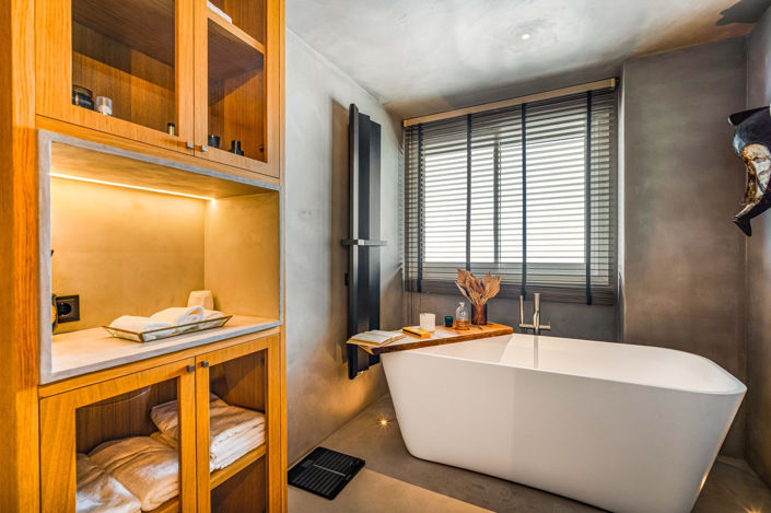 Image No.15-4 Bed Property for sale