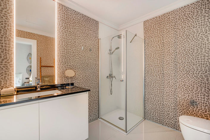 Image No.19-4 Bed Property for sale