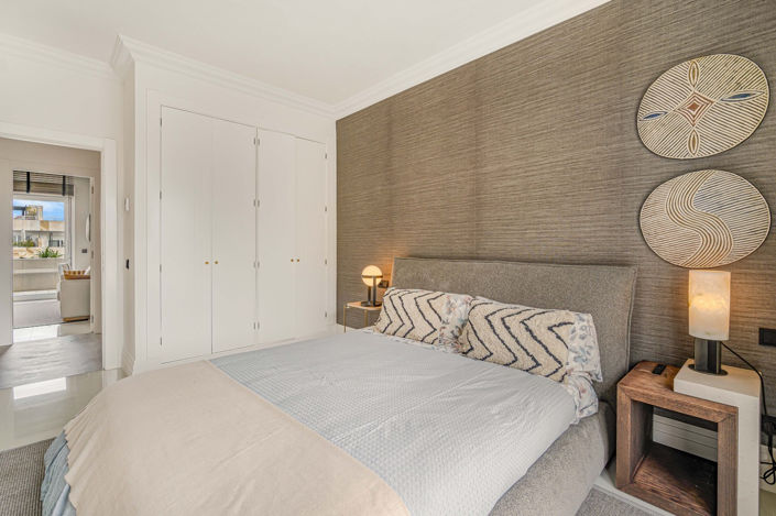 Image No.26-4 Bed Property for sale