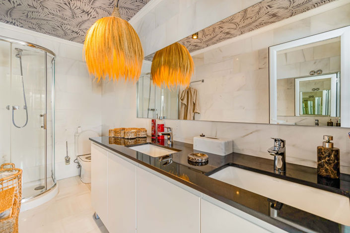 Image No.28-4 Bed Property for sale