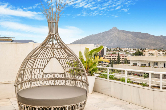 Image No.37-4 Bed Property for sale