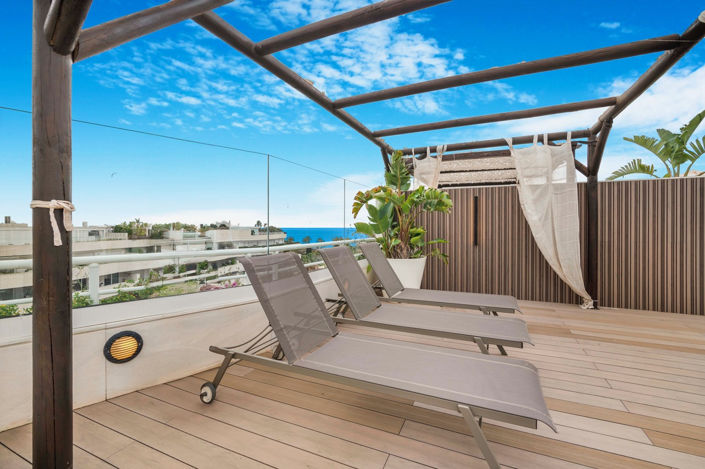 Image No.48-4 Bed Property for sale