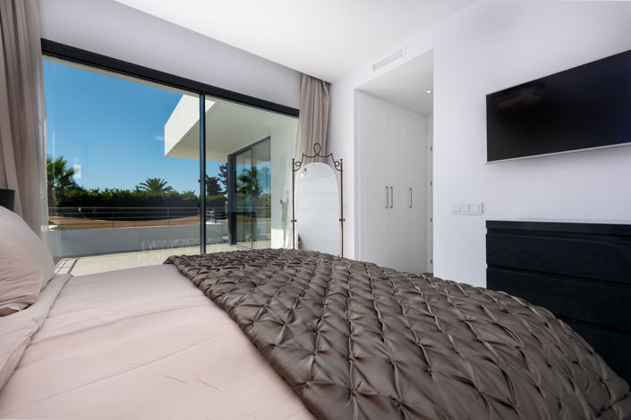 Image No.24-4 Bed Villa for sale