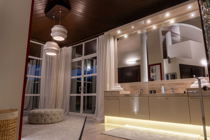 Image No.11-5 Bed Villa for sale