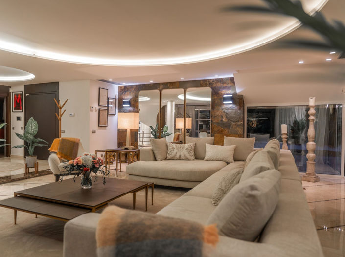 Image No.2-5 Bed Villa for sale