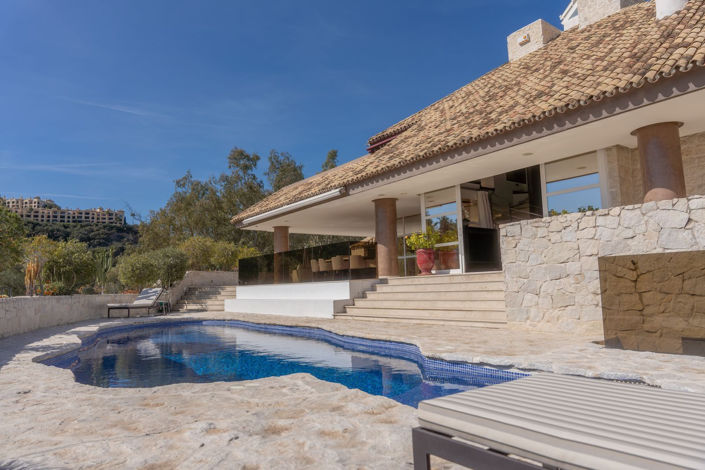 Image No.30-5 Bed Villa for sale