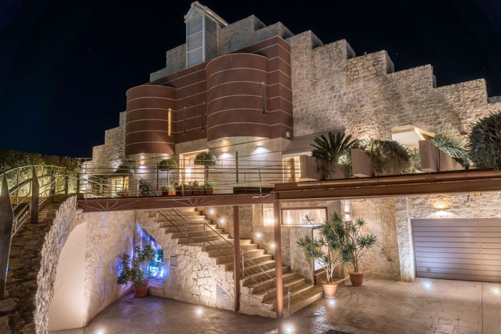 Image No.34-5 Bed Villa for sale