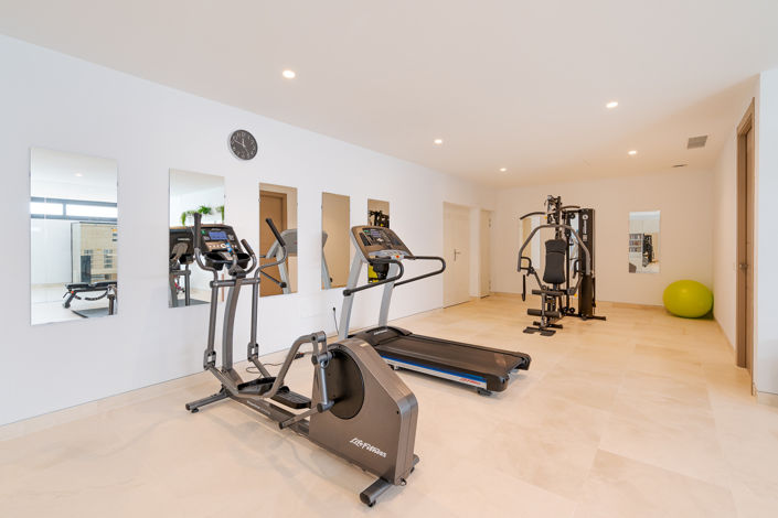 Image No.28-5 Bed Villa for sale