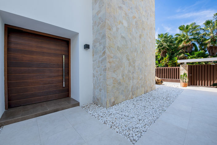 Image No.22-8 Bed Villa for sale