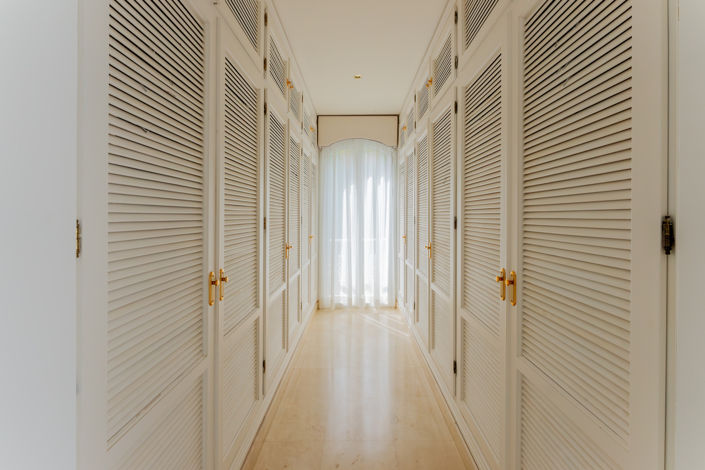 Image No.34-5 Bed Villa for sale