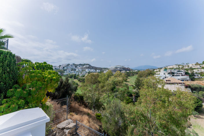 Image No.37-5 Bed Villa for sale