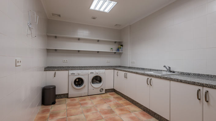 Image No.17-5 Bed Villa for sale