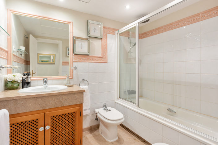 Image No.13-3 Bed Apartment for sale