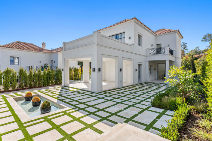 Image No.38-5 Bed Villa for sale