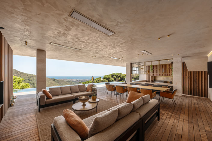 Image No.1-7 Bed Villa for sale