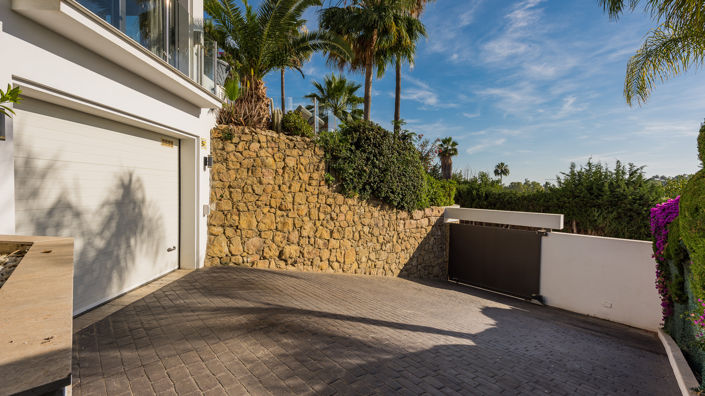 Image No.28-5 Bed Villa for sale