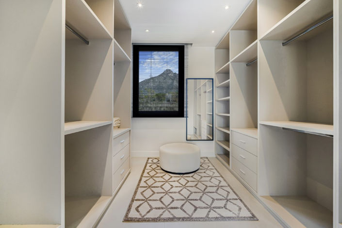 Image No.13-6 Bed Villa for sale