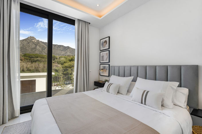 Image No.14-6 Bed Villa for sale