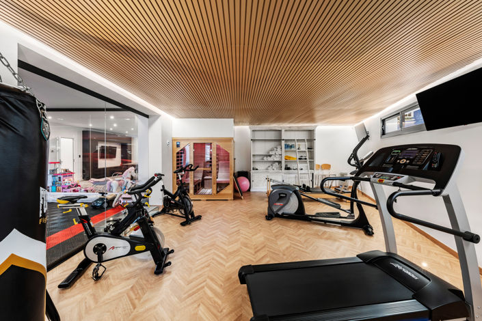 Image No.9-6 Bed Villa for sale