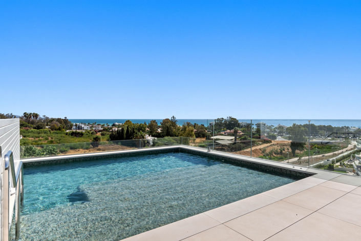 Image No.18-3 Bed Property for sale