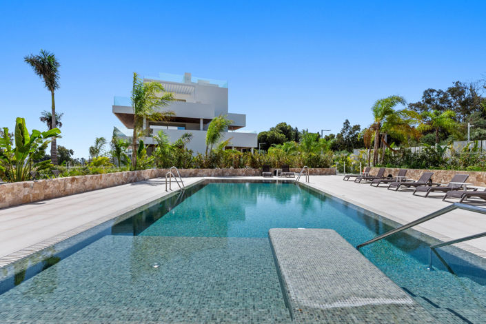 Image No.21-3 Bed Property for sale