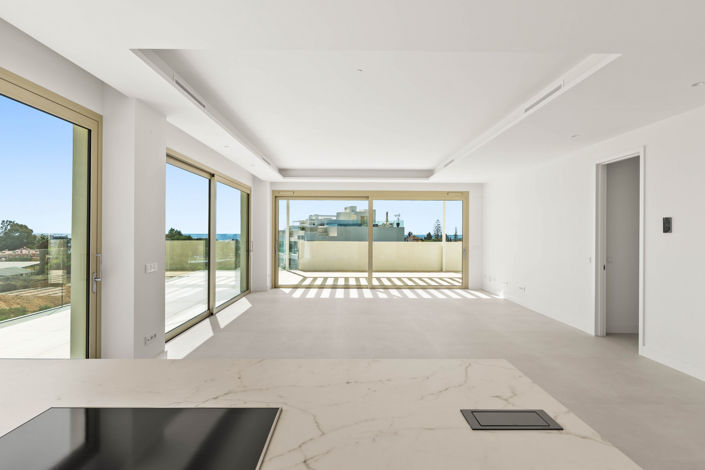 Image No.4-3 Bed Property for sale