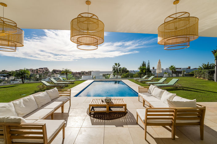 Image No.1-5 Bed Villa for sale