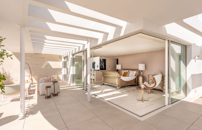 Image No.12-3 Bed Property for sale