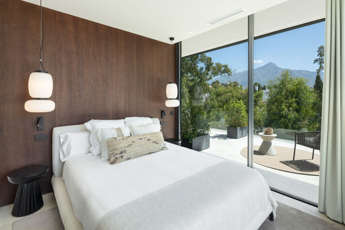 Image No.15-6 Bed Villa for sale