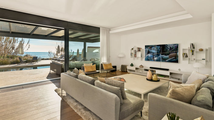 Image No.2-6 Bed Villa for sale