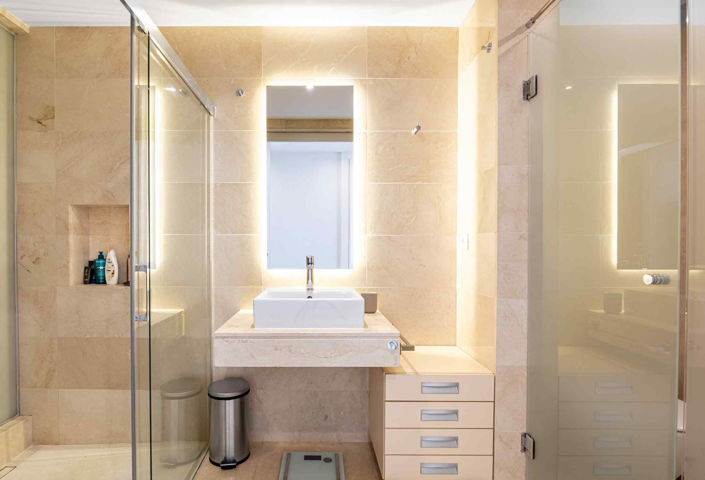 Image No.14-2 Bed Property for sale