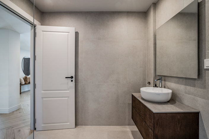 Image No.20-4 Bed Property for sale