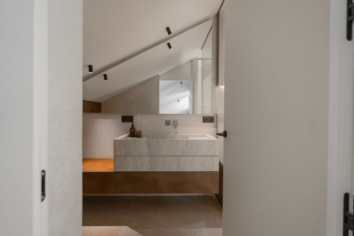 Image No.14-3 Bed Property for sale