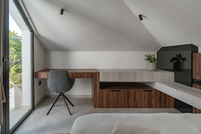 Image No.15-3 Bed Property for sale